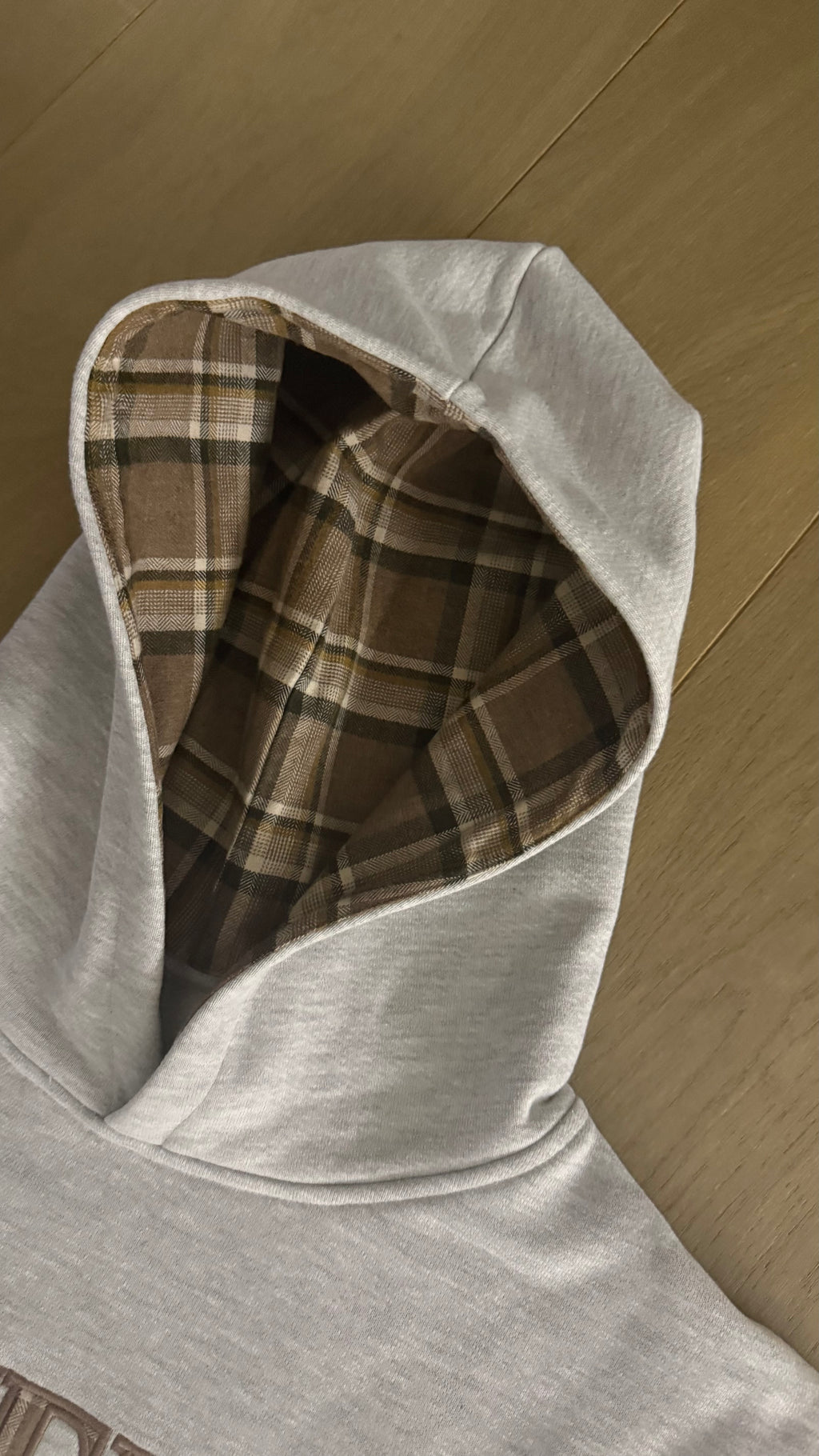 Signature Hoodie Grey