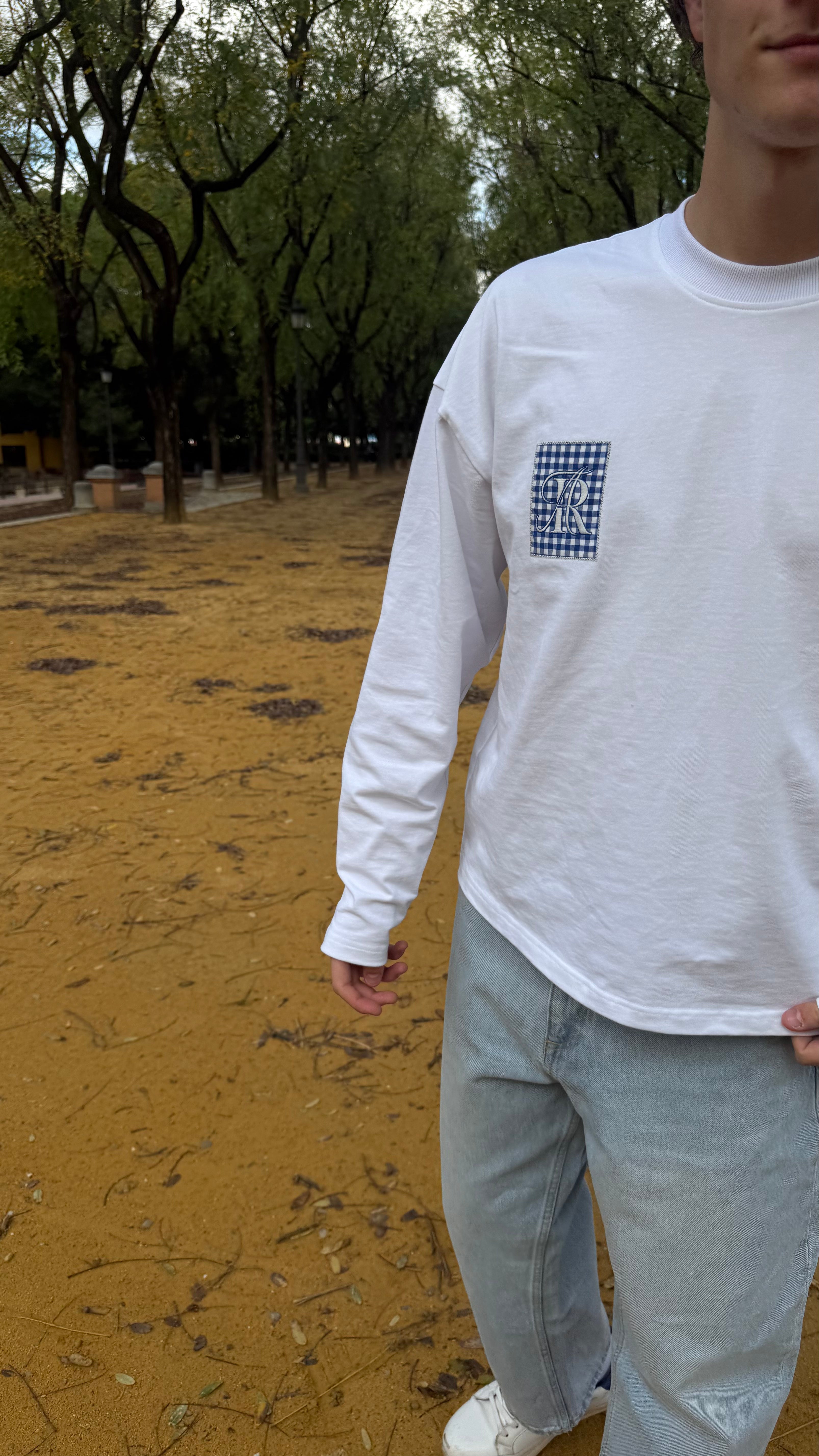 Longsleeve Tee White/Blue Applique Embroidery